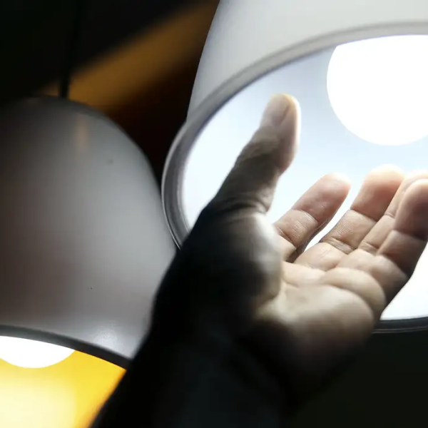 Aneel aprova R$ 5,5 bi para reduzir conta de luz em 22 distribuidoras