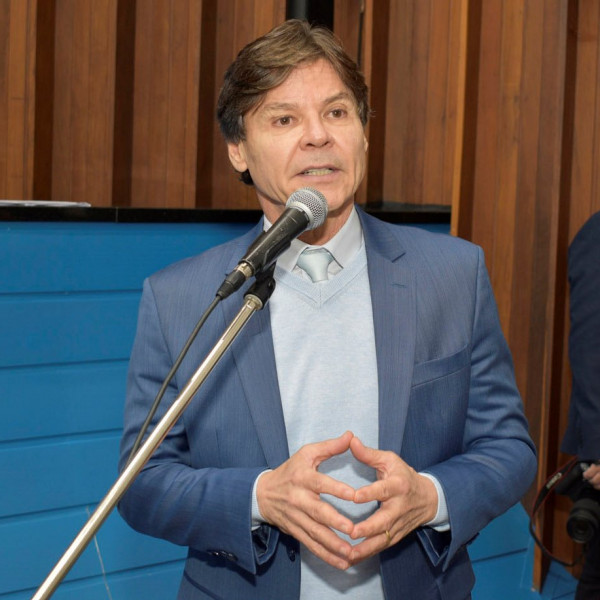 Paulo Duarte avança com projeto de lei que exige transparência dos planos de saúde