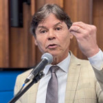 Paulo Duarte cobra explicações da AENA por falhas no atendimento a UTIs aéreas