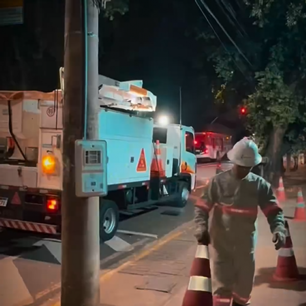 Deputado Paulo Duarte denuncia instalações irregulares e gera operação de limpeza