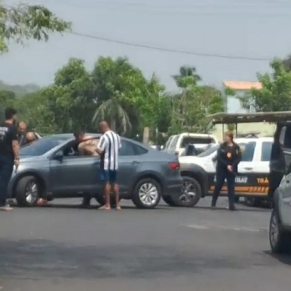 Casal é detido em Corumbá sob suspeita de compra de votos e com material de campanha