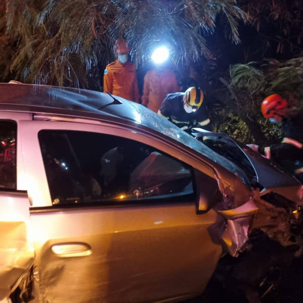 Acidente na BR-262 deixa uma vítima fatal na noite de sexta-feira