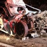 Motorista morre após bater carro na traseira de bitrem na BR-267