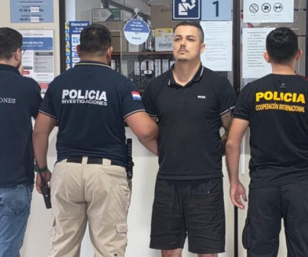 Brasileiro condenado por homicídios é expulso do Paraguai e entregue à PF na fronteira