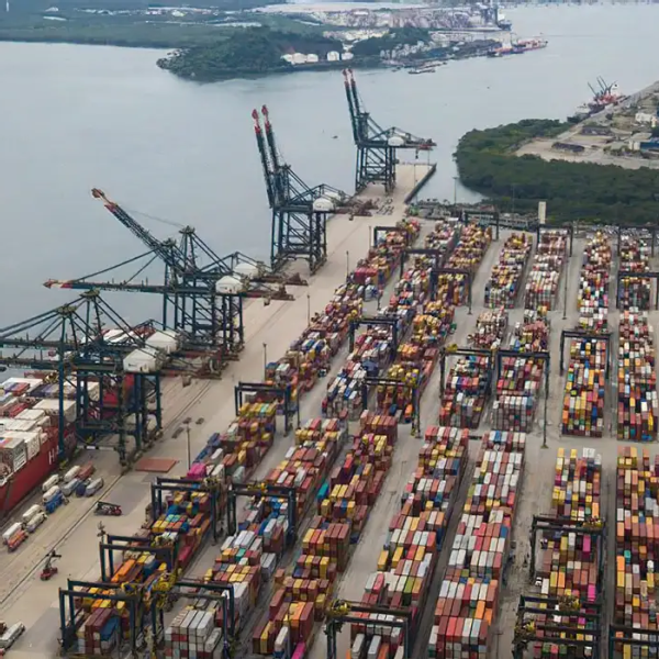 Tarifaço sobre parte de exportações brasileiras entra em vigor nesta quarta-feira (06)