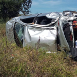 Capotamento na BR-262: crianças são arremessadas de carro em acidente