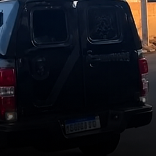 Operação contra facções prende suspeitos e apreende Hilux, joias e dinheiro em MS