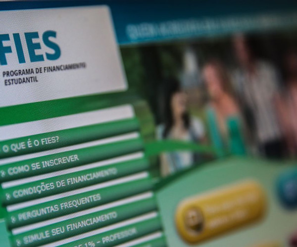 Inscrições do Fies abrem em fevereiro e oferecem mais de 112 mil vagas em 2026