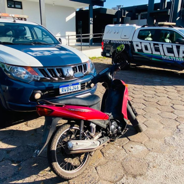 Polícia Militar recupera moto furtada horas após crime em Corumbá
