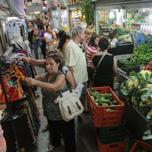 Cortes em auxílios sociais podem gerar retração em cidades do interior