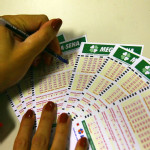 Prêmio de R$ 44 milhões da Mega-Sena será sorteado neste sábado