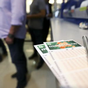 Mega-Sena sorteia prêmio acumulado em R$ 230 milhões neste sábado