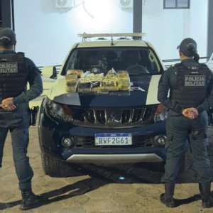 Em Corumbá, PM apreende 17,4 quilos de drogas em ônibus de turismo