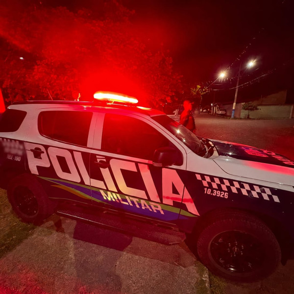 Alerta da tornozeleira leva PM até homem suspeito de violar medida protetiva