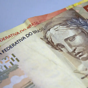 Receita paga lote da malha fina do Imposto de Renda de fevereiro