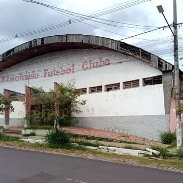 Sanesul abre licitação para demolir antigo Riachuelo para ampliar tratamento de água em Corumbá