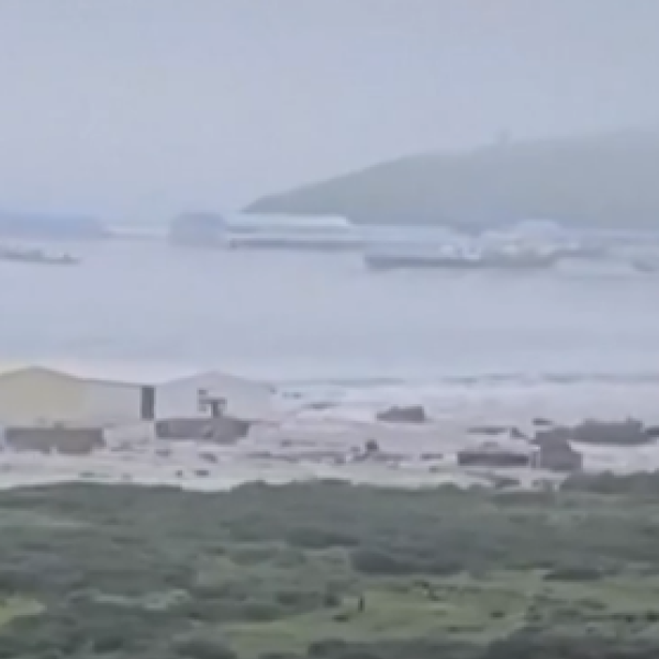 Tsunami atinge Rússia e Japão após terremoto de magnitude 8,8