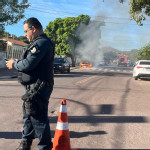 Chamas destroem veículo e mobilizam Bombeiros em Corumbá