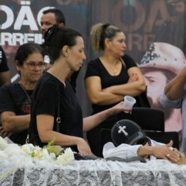 Corpo de João Carreiro será levado para sepultamento em Cuiabá